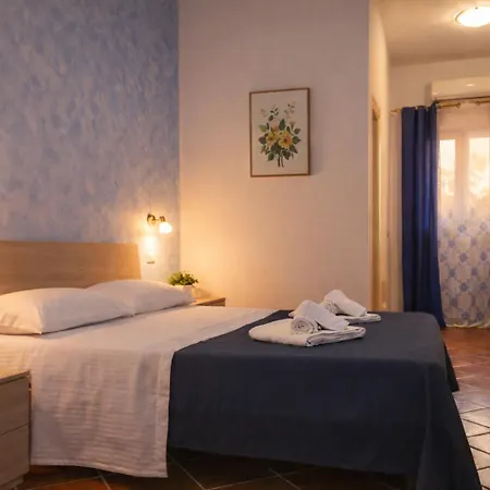 Guest house Donna Ginevra - A 300m Dalla 4*